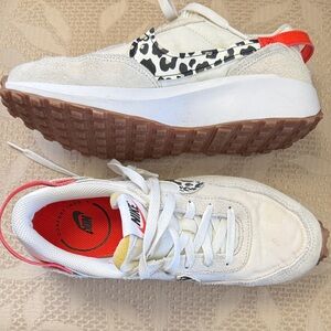 Nike Waffle Soul Retro Style Sneakers -Women’s 8.5